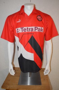 1993_-_1994_Fantrikot_Home_gedruckter_Adler_vorn