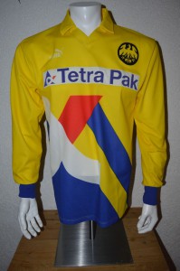 1994_-_1995_Away_langarm_vorn_Nr._10_Fantrikot