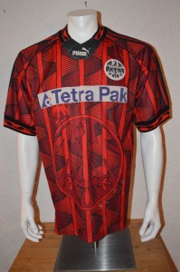 1994_-_1995_Matchworn_Spielertrikot_Home_Jay_Jay_Okocha_kurzarm_vorn