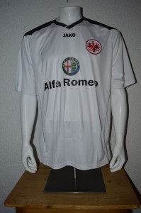 2013_-_2014_am_22.08.2013_Matchworn_Alex_Meier_Euro_League_Qualy_vs._Karabach_Agdam_Doppeltorschuetze_vorn