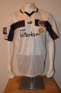 1998 - 1999 Spielertrikot Away vorn